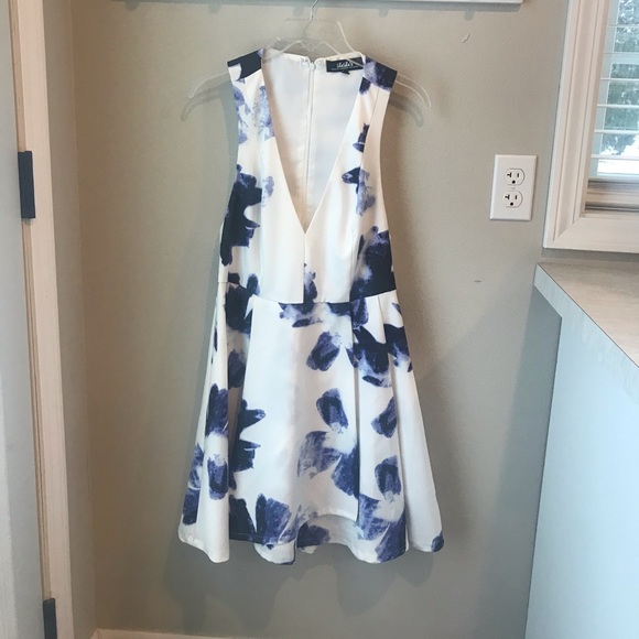 Lulus Dresses & Skirts - Lulu’s dress